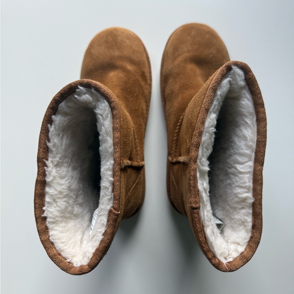 Koolaburra Tan Suede Boots with Plush Lining